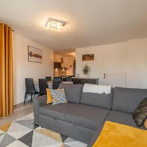  Appartement Joli T2 De 57 M Proche Et Vieille